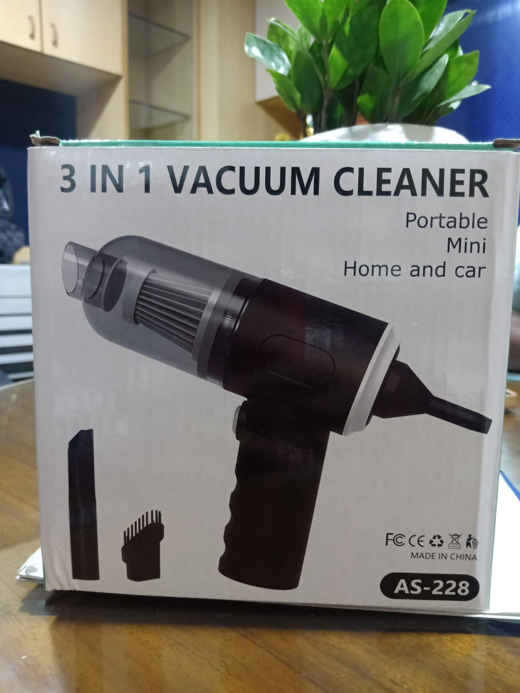 High Power 3-in-1 Wireless Portable Car & Home Vacuum Cleaner (Rechargeable)